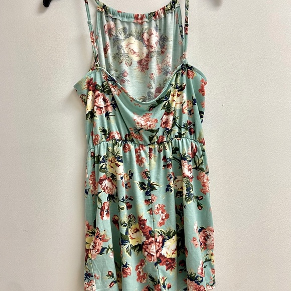 Mint Green Romper ( No Brand ) - Picture 2 of 4